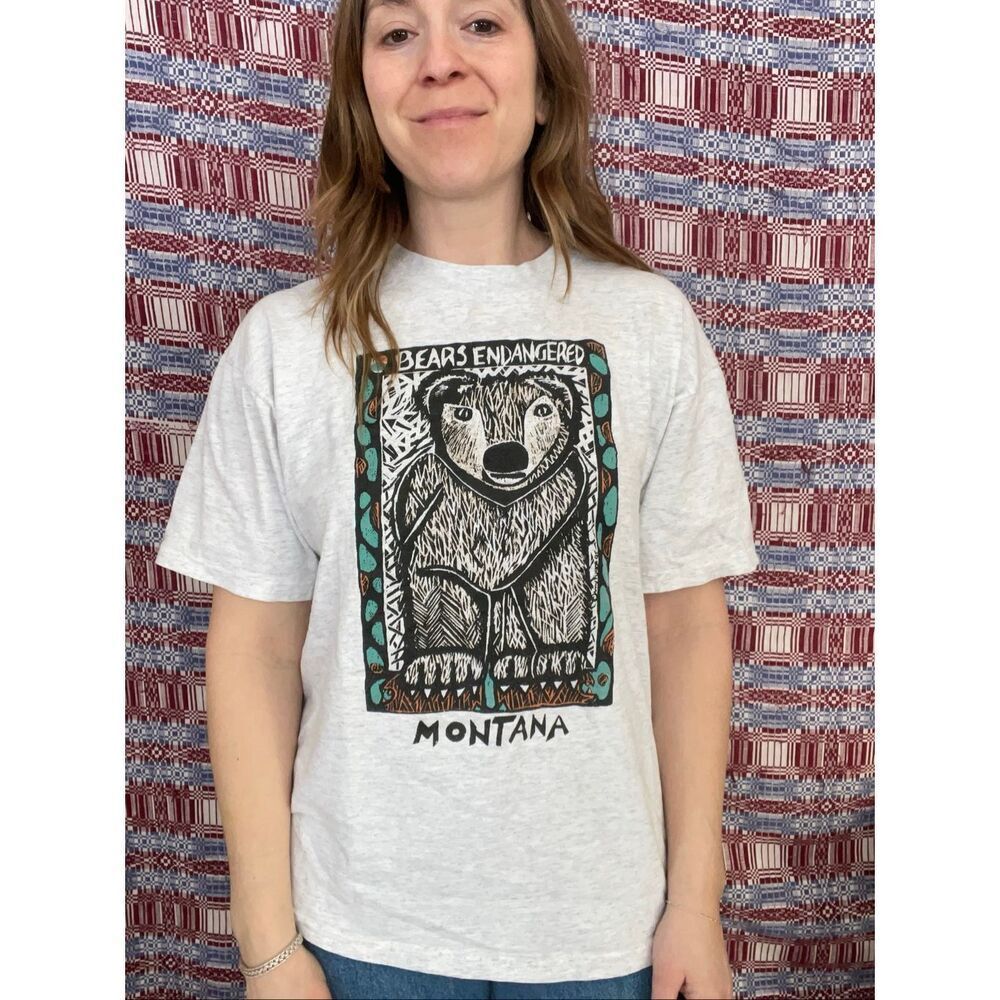 Vintage 90s Wildlife Bear Tee Endangered Graphic T-Shirt Unisex